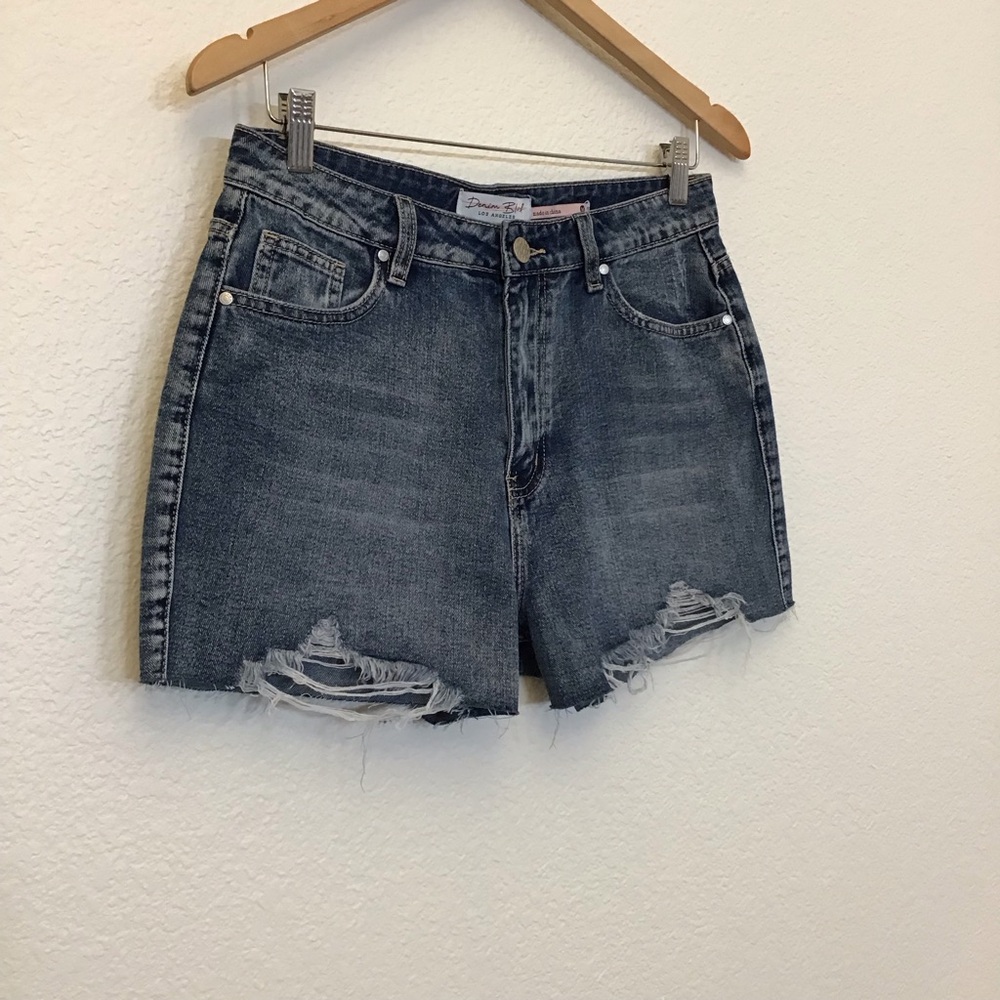 Denim Blvd Med Distressed Denim Jeans Shorts Women’s High Rise Cutoffs DBD0476 - Picture 3 of 9